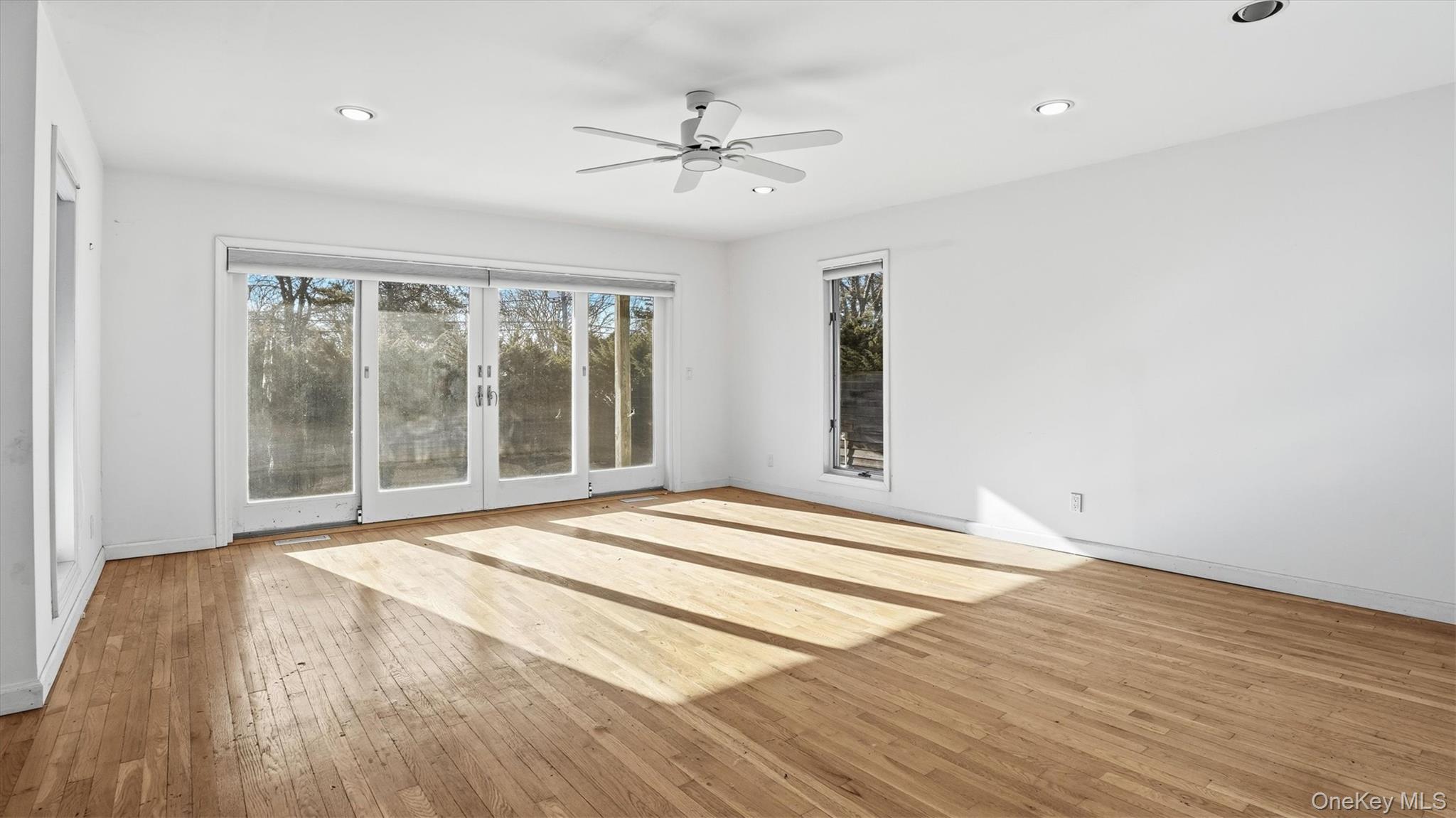 103 Middle Pond Road Southampton, NY 11968 - Photo 19 of 33