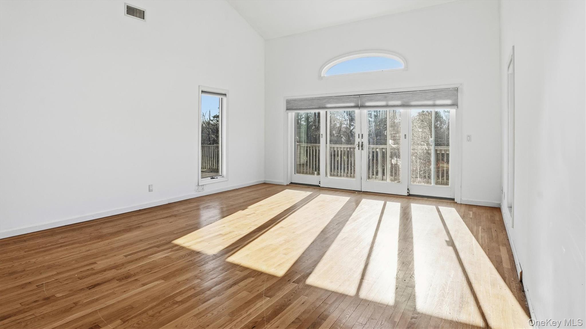 103 Middle Pond Road Southampton, NY 11968 - Photo 20 of 33