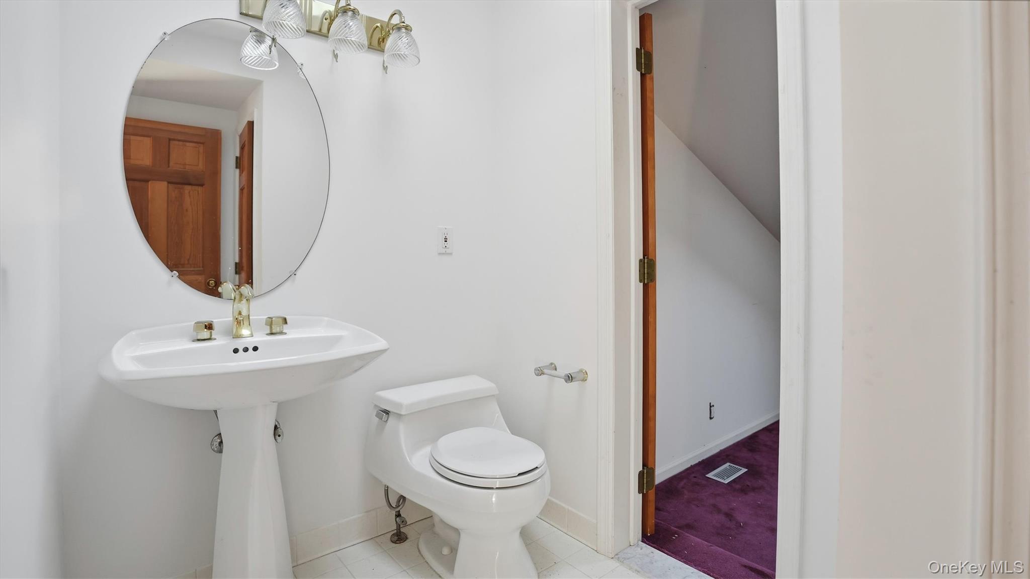 103 Middle Pond Road Southampton, NY 11968 - Photo 23 of 33