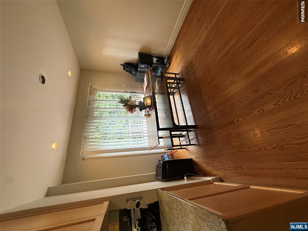 730 Floyd Street Englewood Cliffs, NJ 07632 - Photo 9 of 47