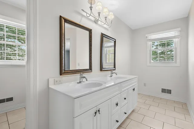 $665,000 | 8272 Bainbridge Drive, Mattawan, MI 49071