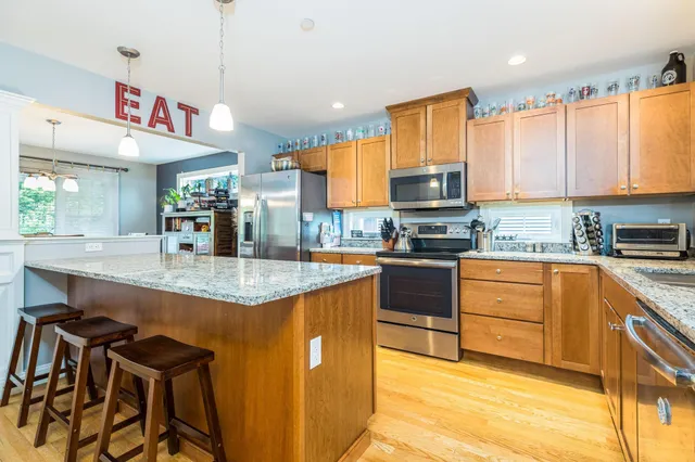 $4,500 | 6 Rocky Ridge Circle, Exeter, NH 03833