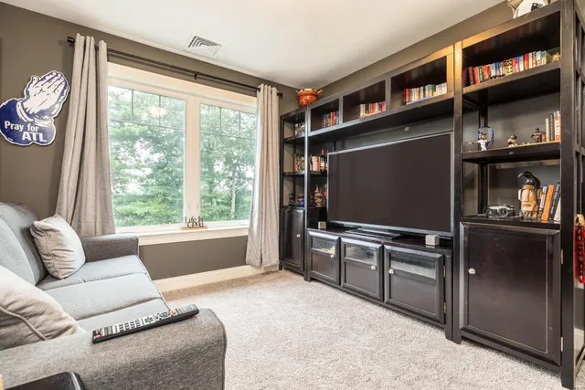 $4,500 | 6 Rocky Ridge Circle, Exeter, NH 03833