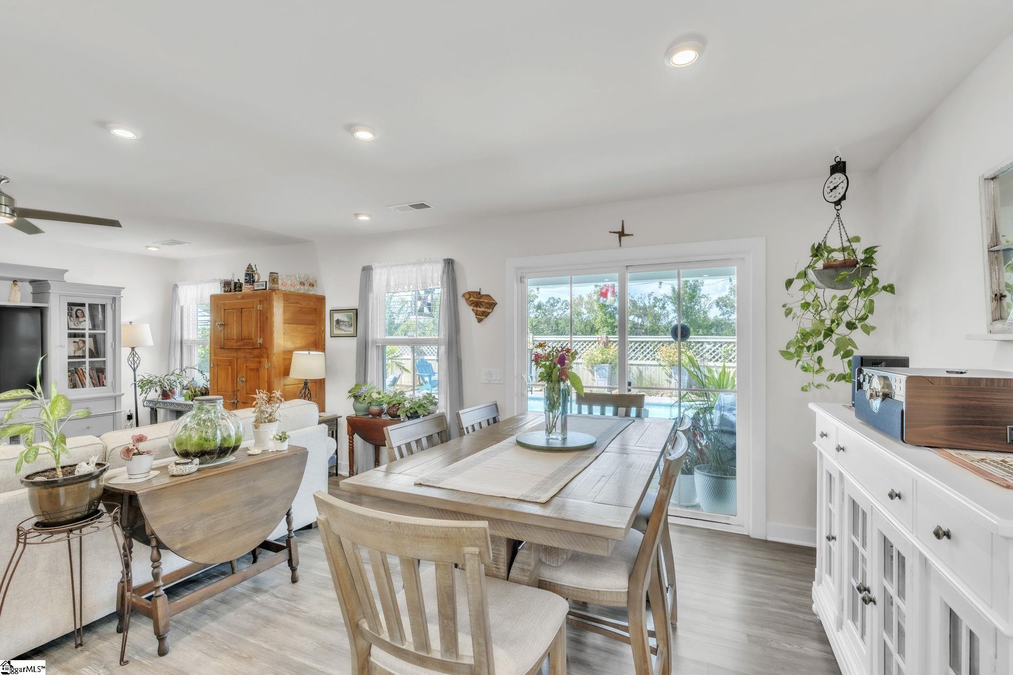 206 Bending Branch Road Greenville, SC 29605 - Photo 13 of 50 Gallery Image 13