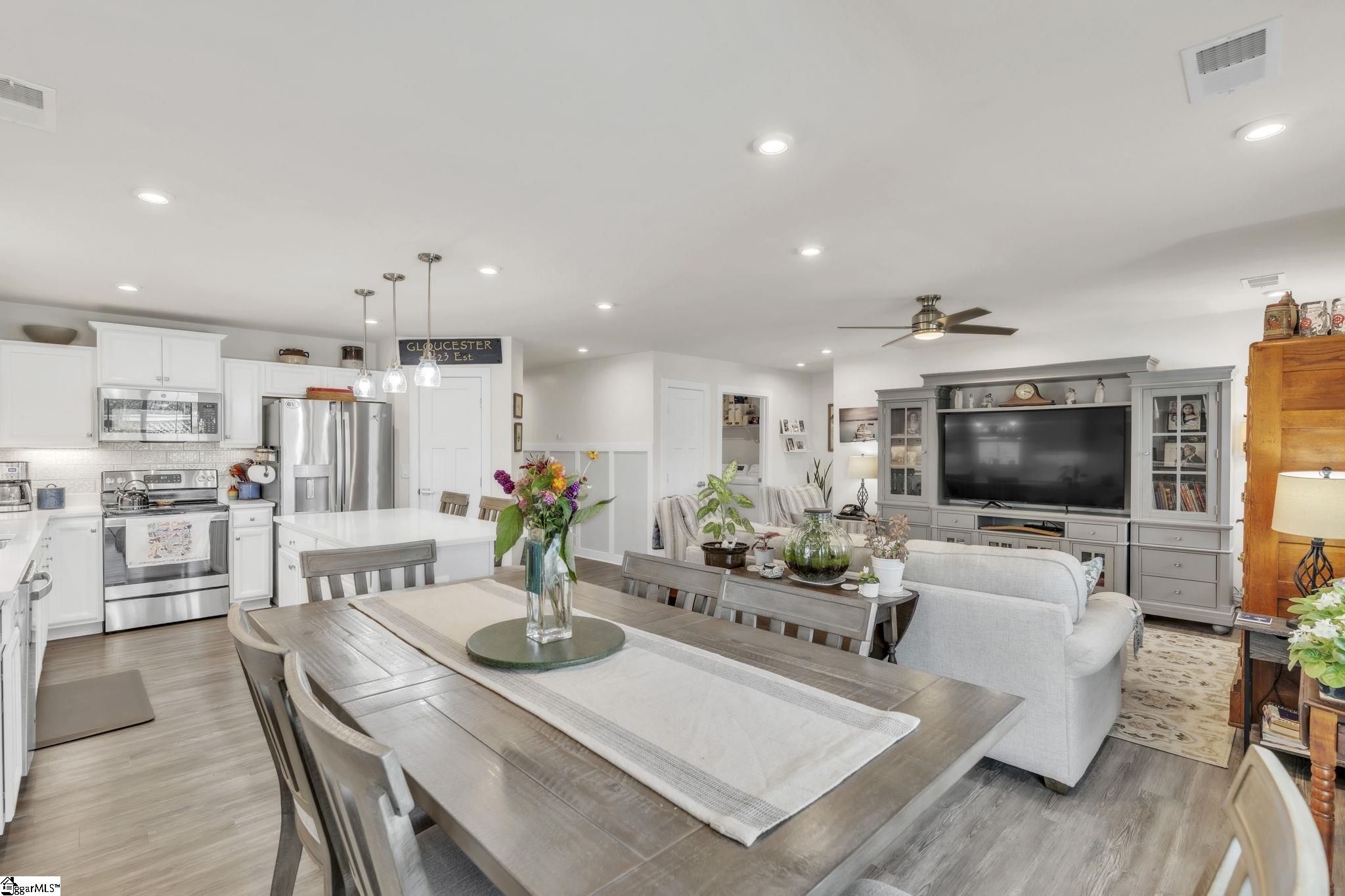 206 Bending Branch Road Greenville, SC 29605 - Photo 14 of 50 Gallery Image 14
