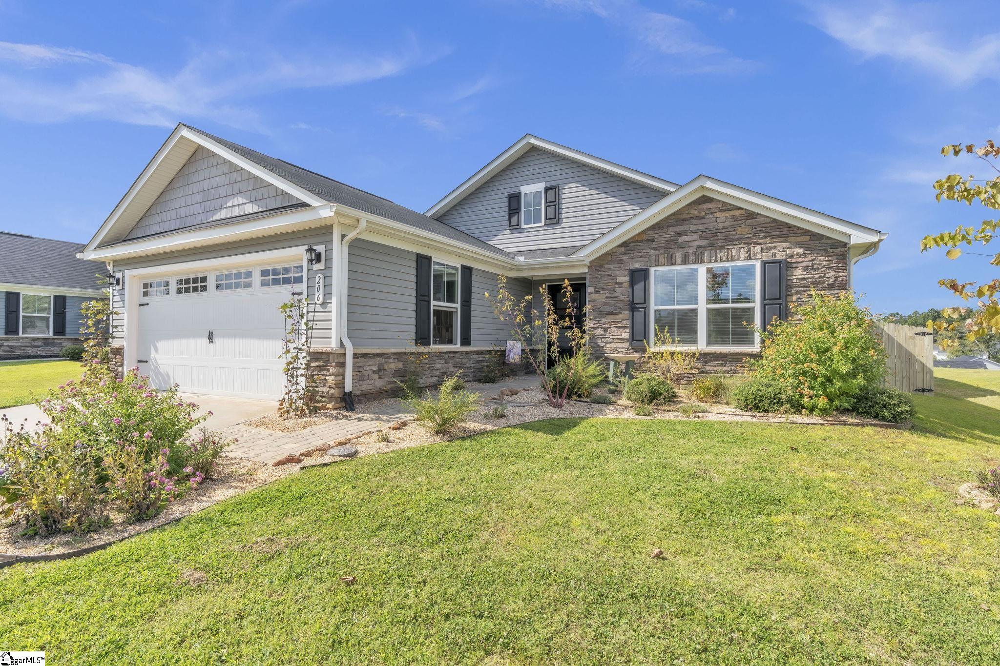 206 Bending Branch Road Greenville, SC 29605 - Photo 3 of 50 Gallery Image 3