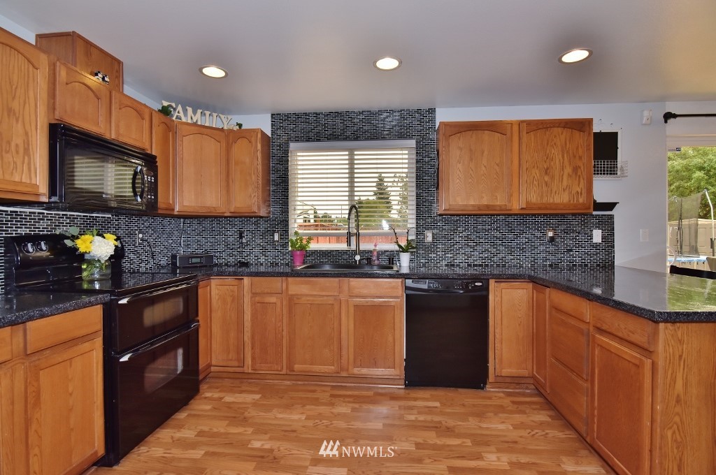 3378 Rickey Road Bremerton, WA 98310 - Photo 6 of 21 Gallery Image 6