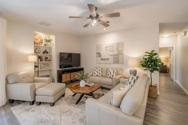 $1,750 | 2801 North Litchfield Road, Unit 54, Goodyear, AZ 85395