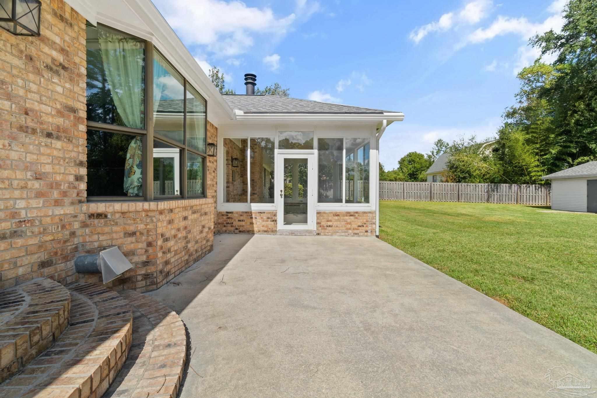 204 Man O War Circle Cantonment, FL 32533 - Photo 37 of 44