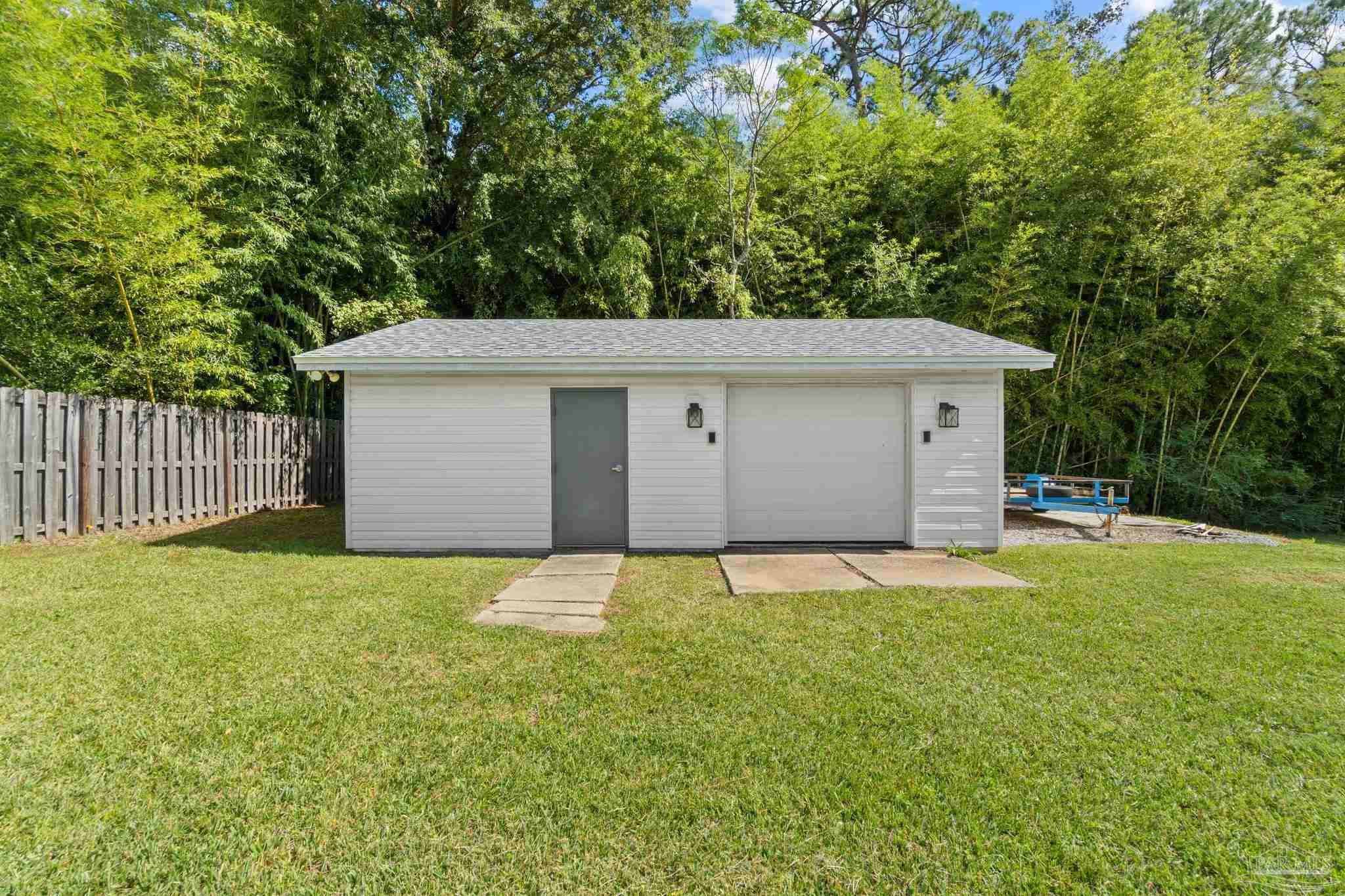 204 Man O War Circle Cantonment, FL 32533 - Photo 41 of 44
