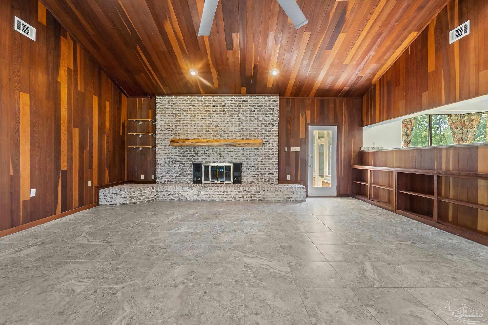 204 Man O War Circle Cantonment, FL 32533 - Photo 8 of 44