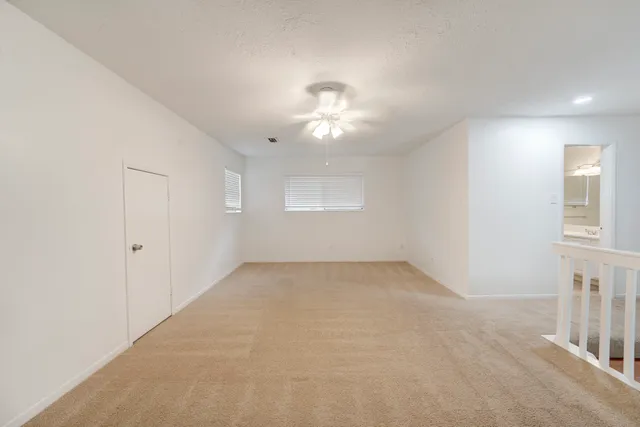 $2,500 | 42 North Timber Top Drive, The Woodlands, TX 77380