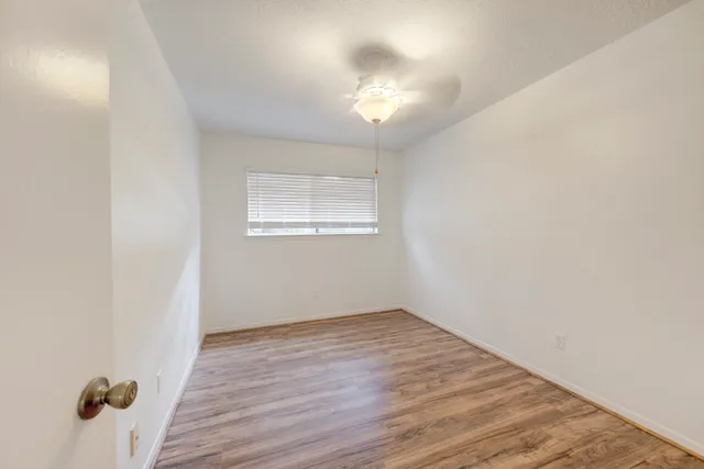 $2,500 | 42 North Timber Top Drive, The Woodlands, TX 77380