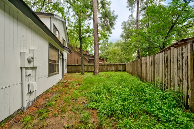 $2,500 | 42 North Timber Top Drive, The Woodlands, TX 77380