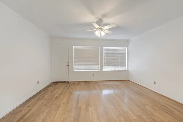 $2,500 | 42 North Timber Top Drive, The Woodlands, TX 77380