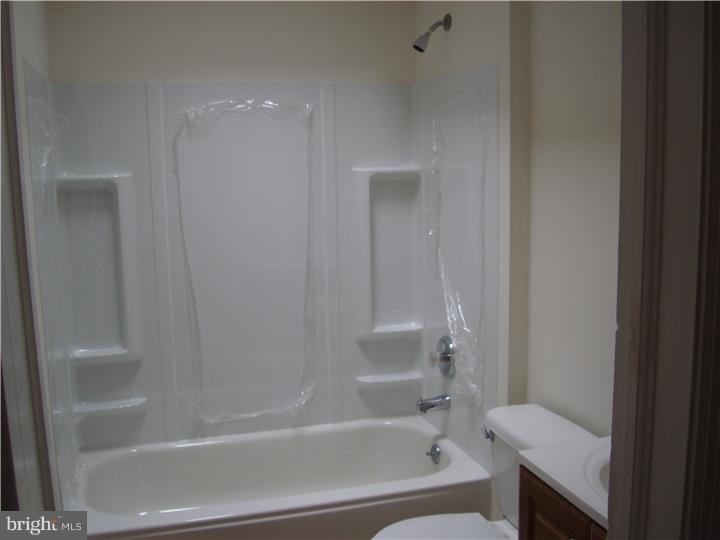1974 Carter Road Folcroft, PA 19032 - Photo 14 of 18 Bathroom