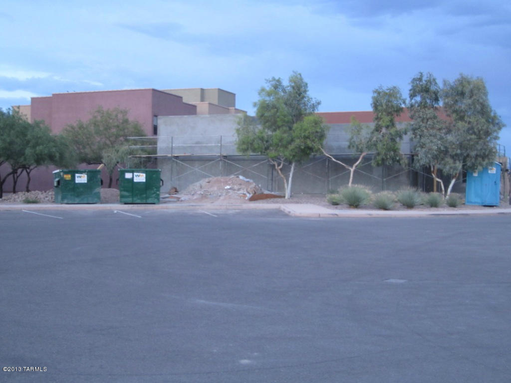 141 East Calderwood Road Tucson, AZ 85704 - Photo 5 of 31