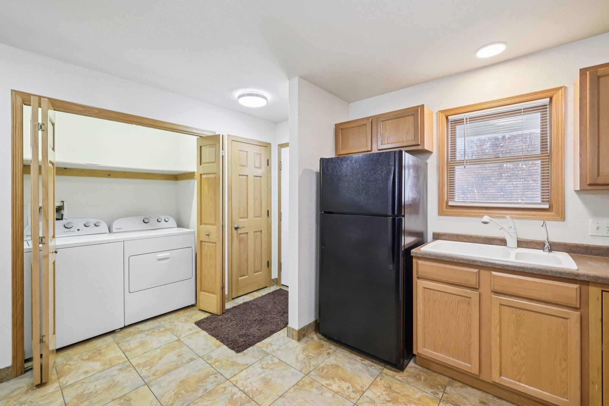 N2860 Trevor, Unit 6 Lodi, WI 53555 - Photo 6 of 34