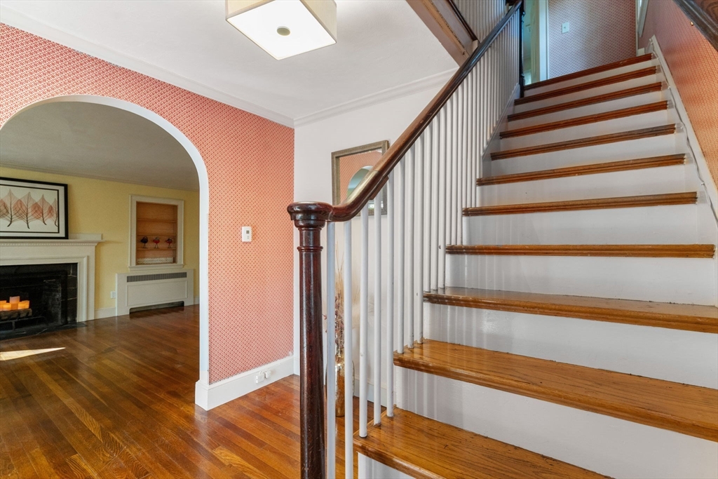 78 Oaks Road Framingham, MA 01702 - Photo 5 of 42 Gallery Image 5