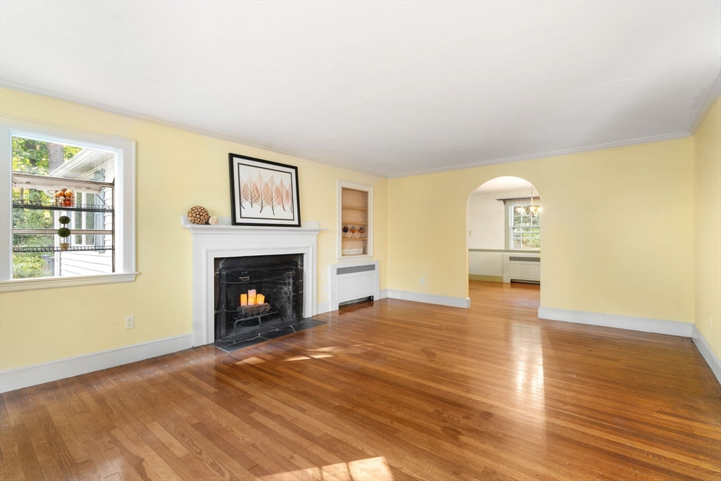 78 Oaks Road Framingham, MA 01702 - Photo 8 of 42 Gallery Image 8