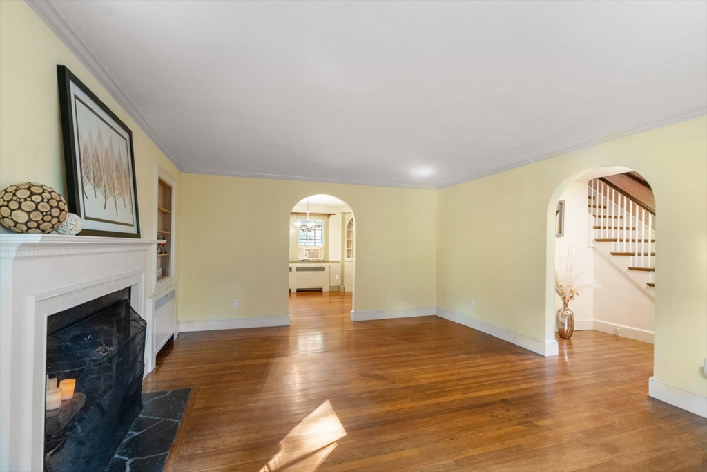78 Oaks Road Framingham, MA 01702 - Photo 9 of 42 Gallery Image 9