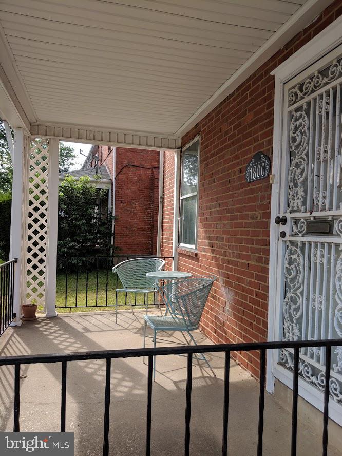 1800 Burnwood Road Baltimore, MD 21239 - Photo 3 of 27 Front porch