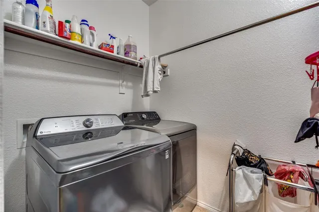 $299,990 | 3405 Oceanview Drive, Denton, TX 76208