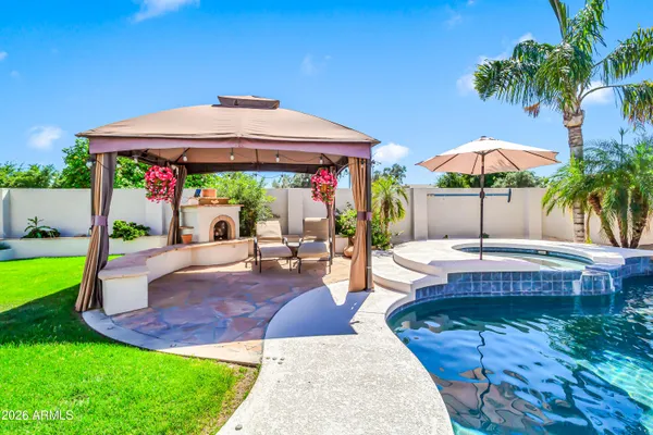 $1,100,000 | 3955 East Indigo Bay Court, Gilbert, AZ 85234