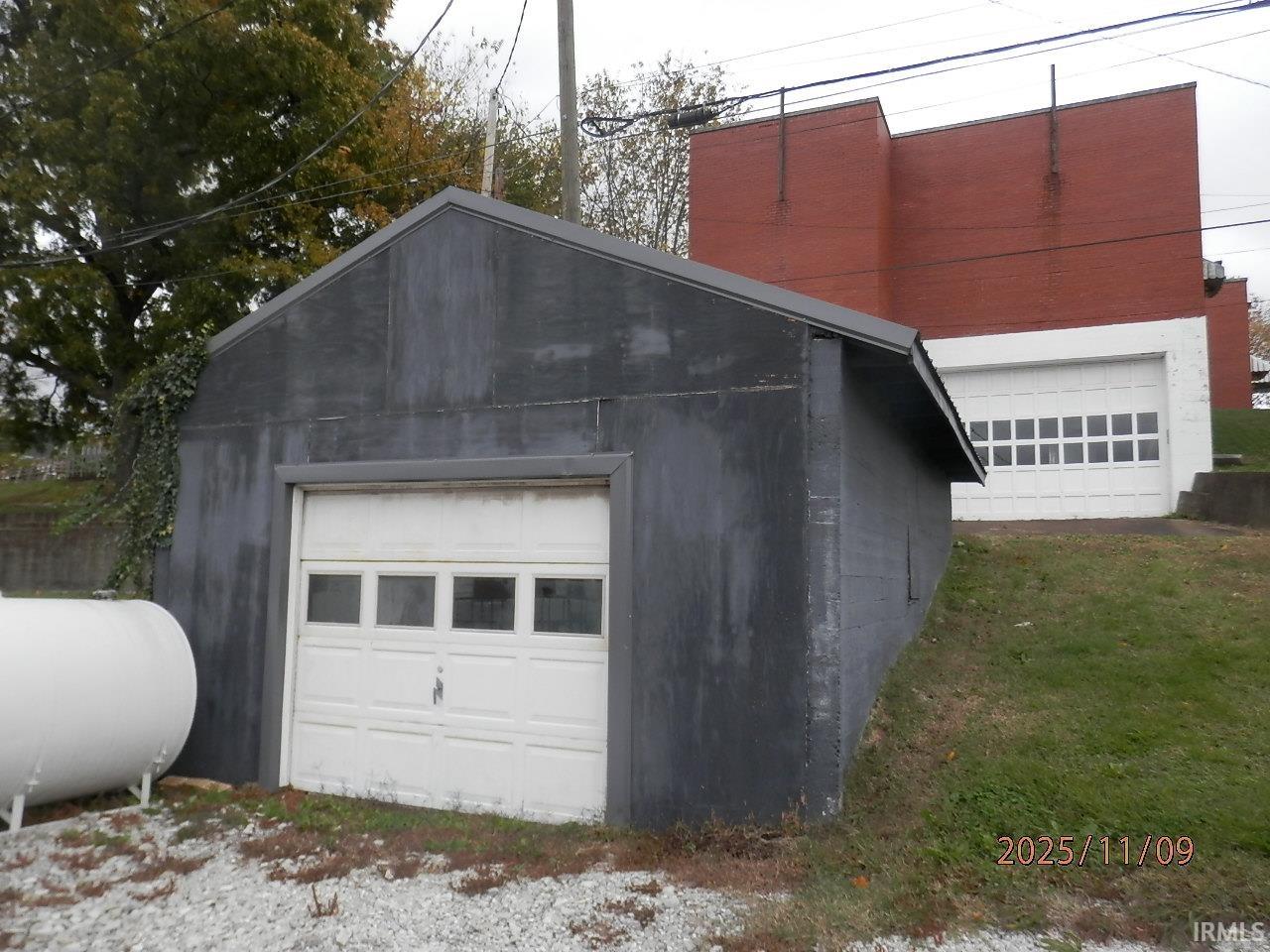 606 Main Street Tell City, IN 47586 - Photo 9 of 32