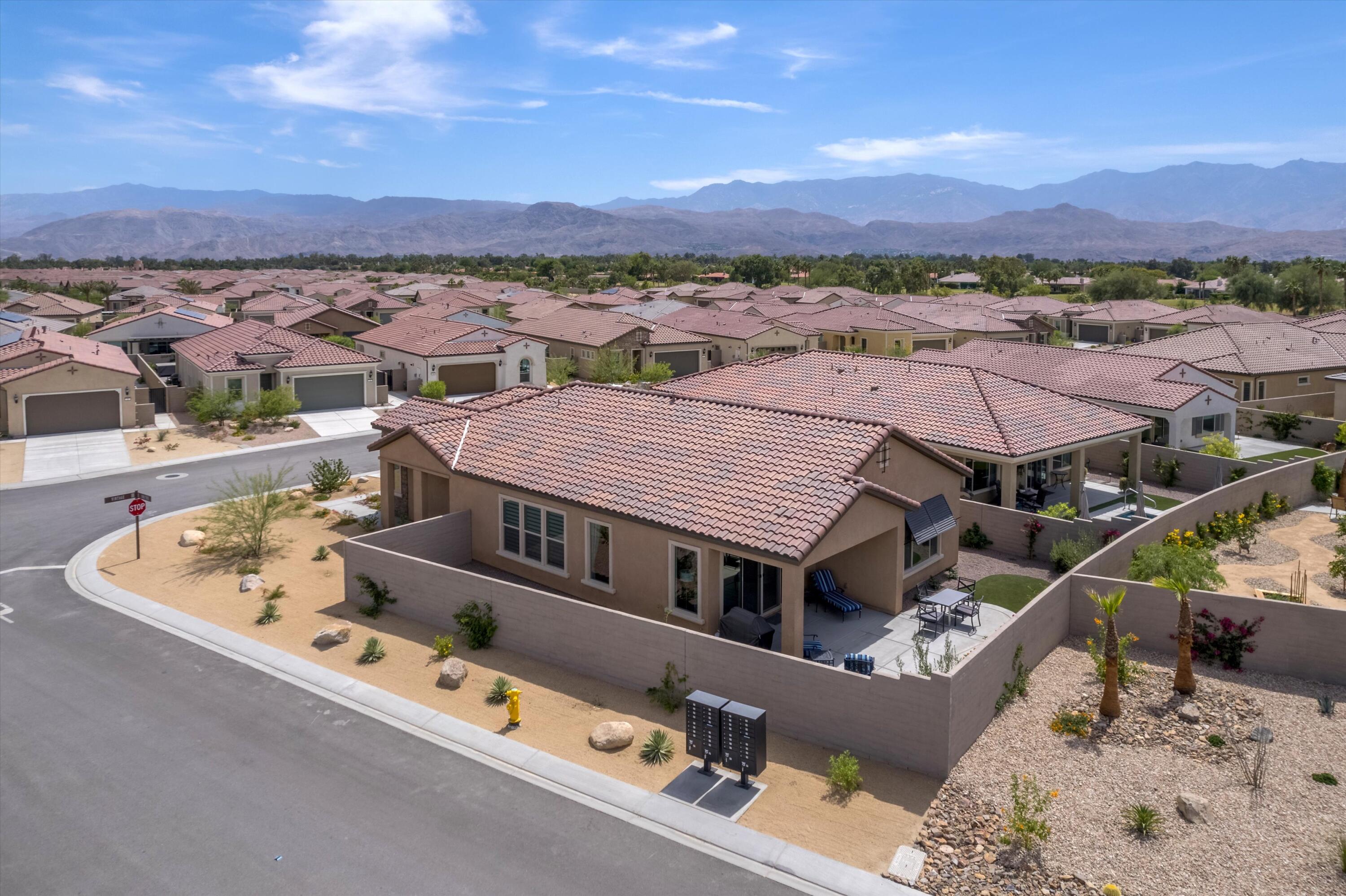 22 Vintage Rancho Mirage, CA 92270 - Photo 4 of 28 04-Photo-4