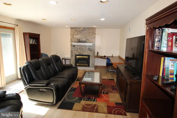 $3,499 | 4101 Club House Drive, Mechanicsburg, PA 17050