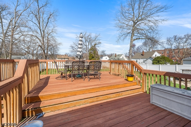 556 Valley Road Clark, NJ 07066 - Photo 26 of 36
