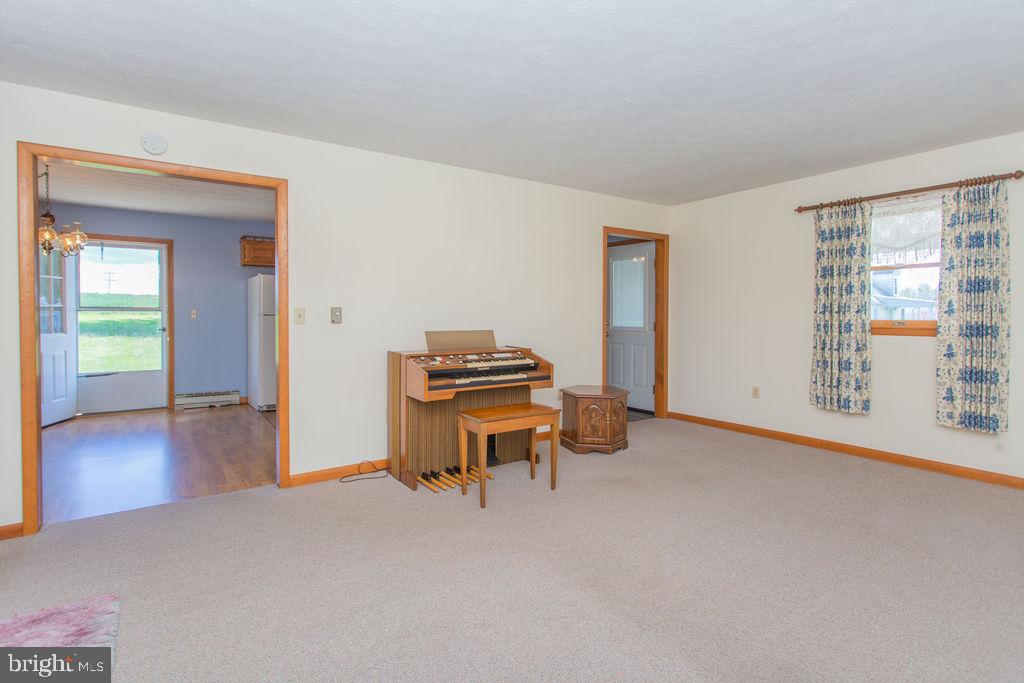 1525 Roxbury Road Shippensburg, PA 17257 - Photo 6 of 34 Gallery Image 6