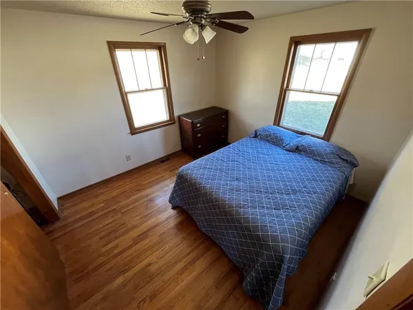 $189,900 | 5518 Karrasch Street, St. Joseph, MO 64505