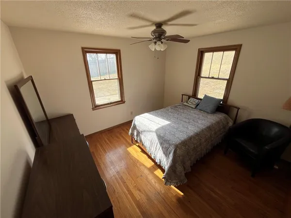 $189,900 | 5518 Karrasch Street, St. Joseph, MO 64505