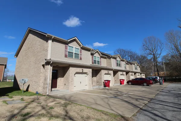 $1,275 | 770 Needmore Road, Unit 30, Clarksville, TN 37040
