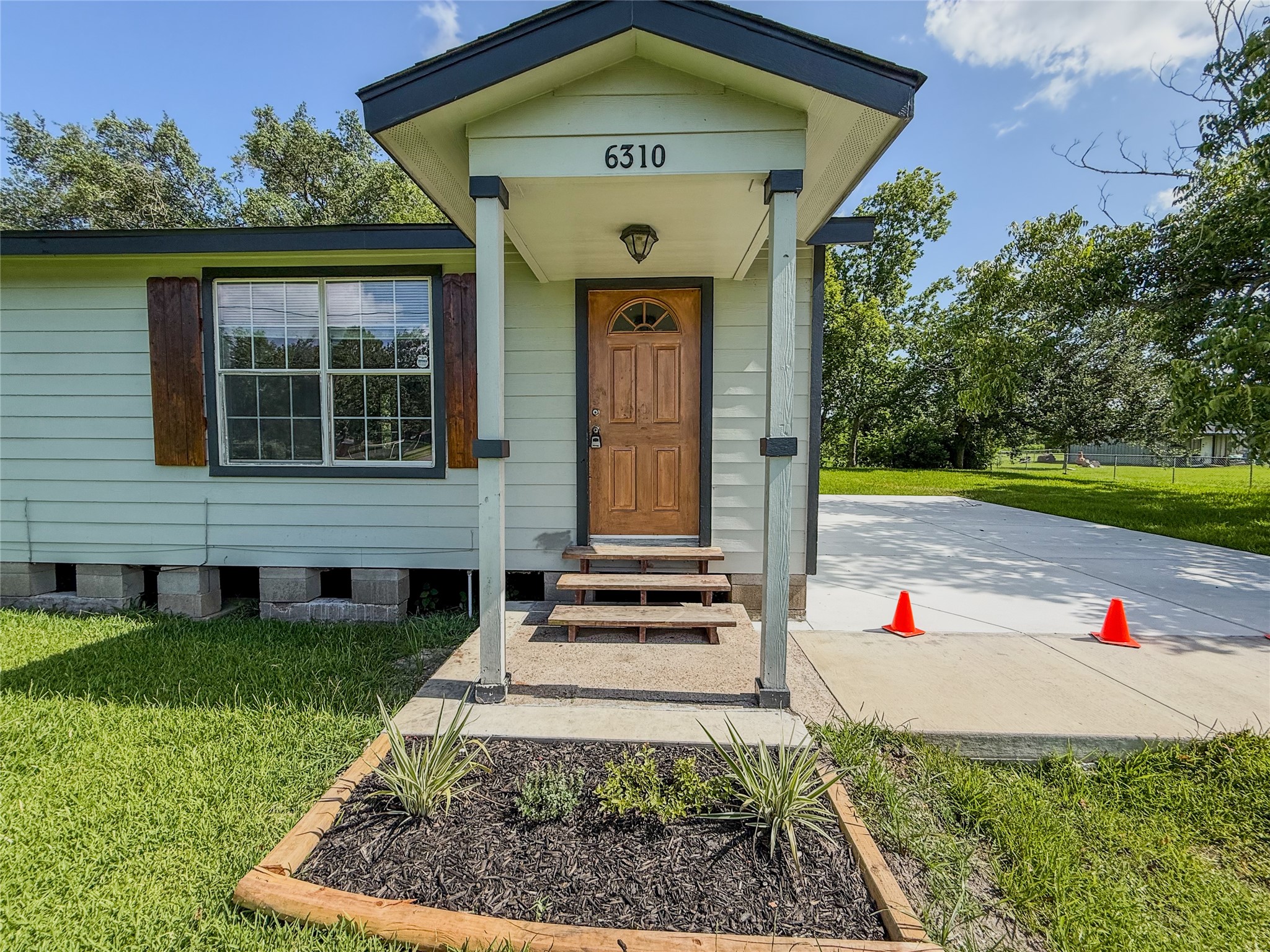 6310 Brookside Road Pearland, TX 77581 - Photo 6 of 17