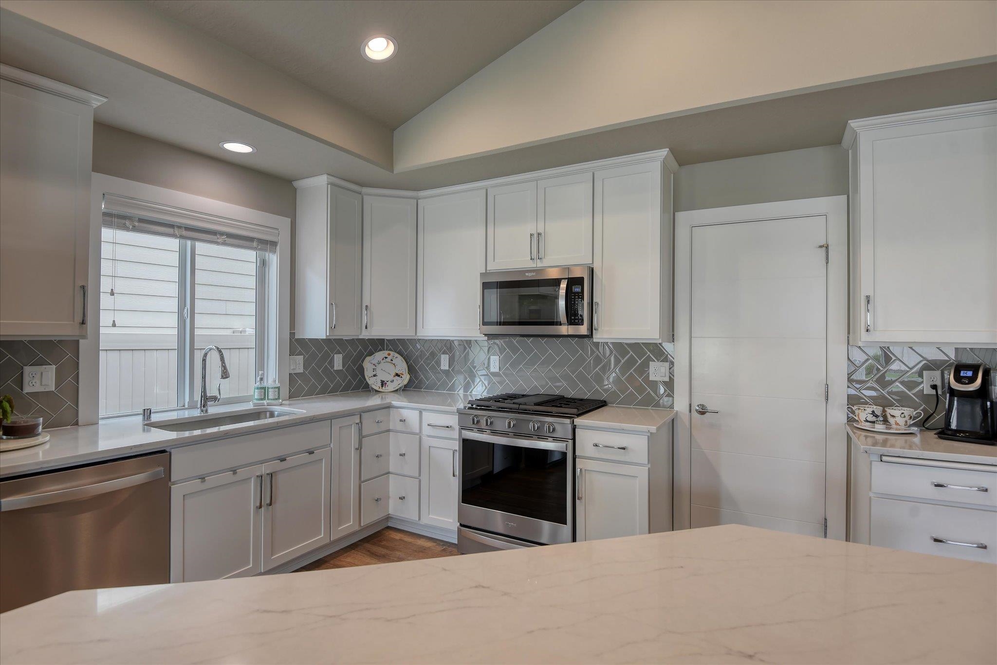 1726 Ridgetop Drive Greenacres, WA 99016 - Photo 10 of 39 Gallery Image 10