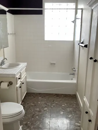 $2,700 | 1322 Harvard Street, Houston, TX 77008