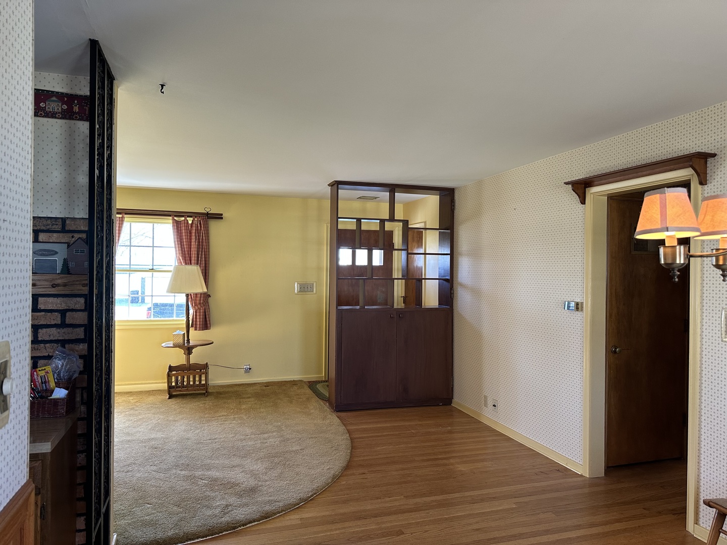 505 South Jackson Street Morrison, IL 61270 - Photo 4 of 26