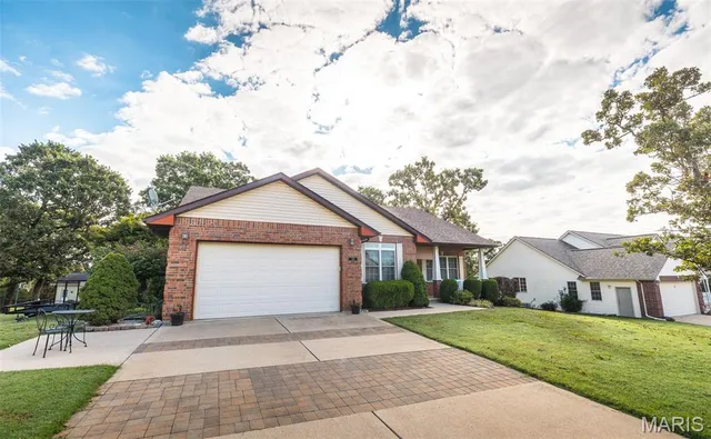 $397,000 | 315 Bobby Dale Drive, Waynesville, MO 65583