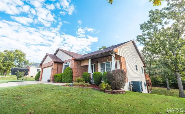 $397,000 | 315 Bobby Dale Drive, Waynesville, MO 65583