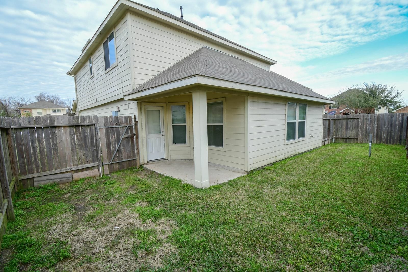 13107 Ristina Circle Houston, TX 77048 - Photo 2 of 10
