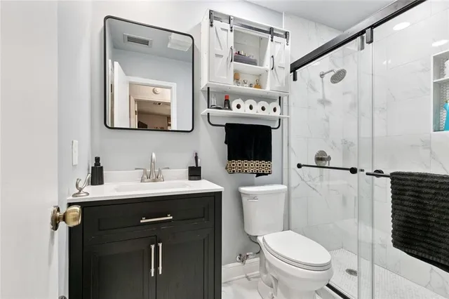 $575,000 | 1918 Houma Boulevard, Metairie, LA 70001