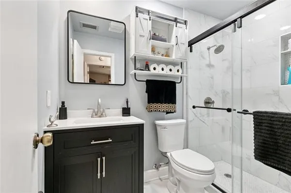 $525,000 | 1918 Houma Boulevard, Metairie, LA 70001