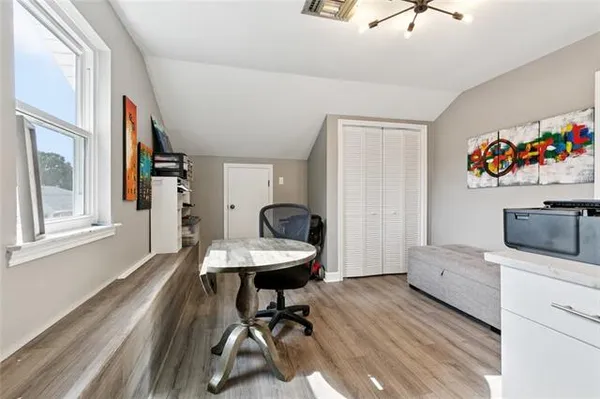 $525,000 | 1918 Houma Boulevard, Metairie, LA 70001