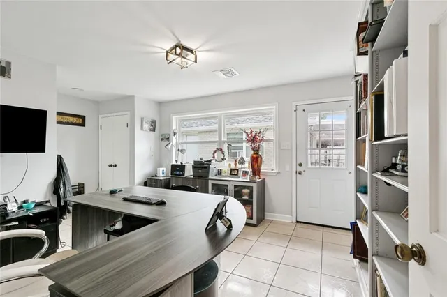 $575,000 | 1918 Houma Boulevard, Metairie, LA 70001