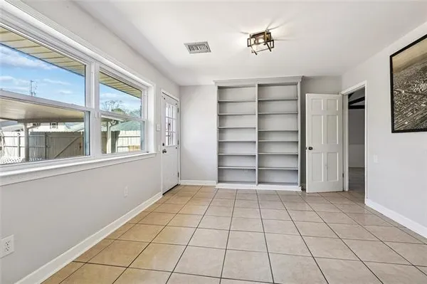 $525,000 | 1918 Houma Boulevard, Metairie, LA 70001