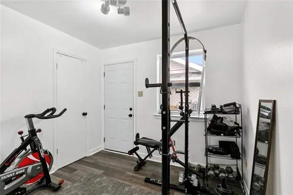 $525,000 | 1918 Houma Boulevard, Metairie, LA 70001