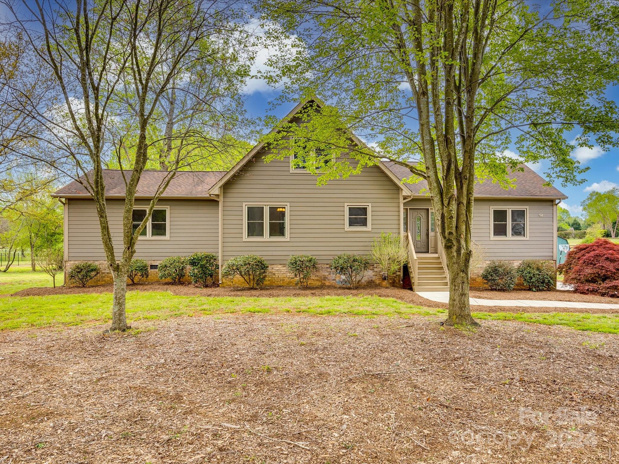 937 Saddle Ridge Road Fort Mill, SC 29708 - Photo 1 of 42